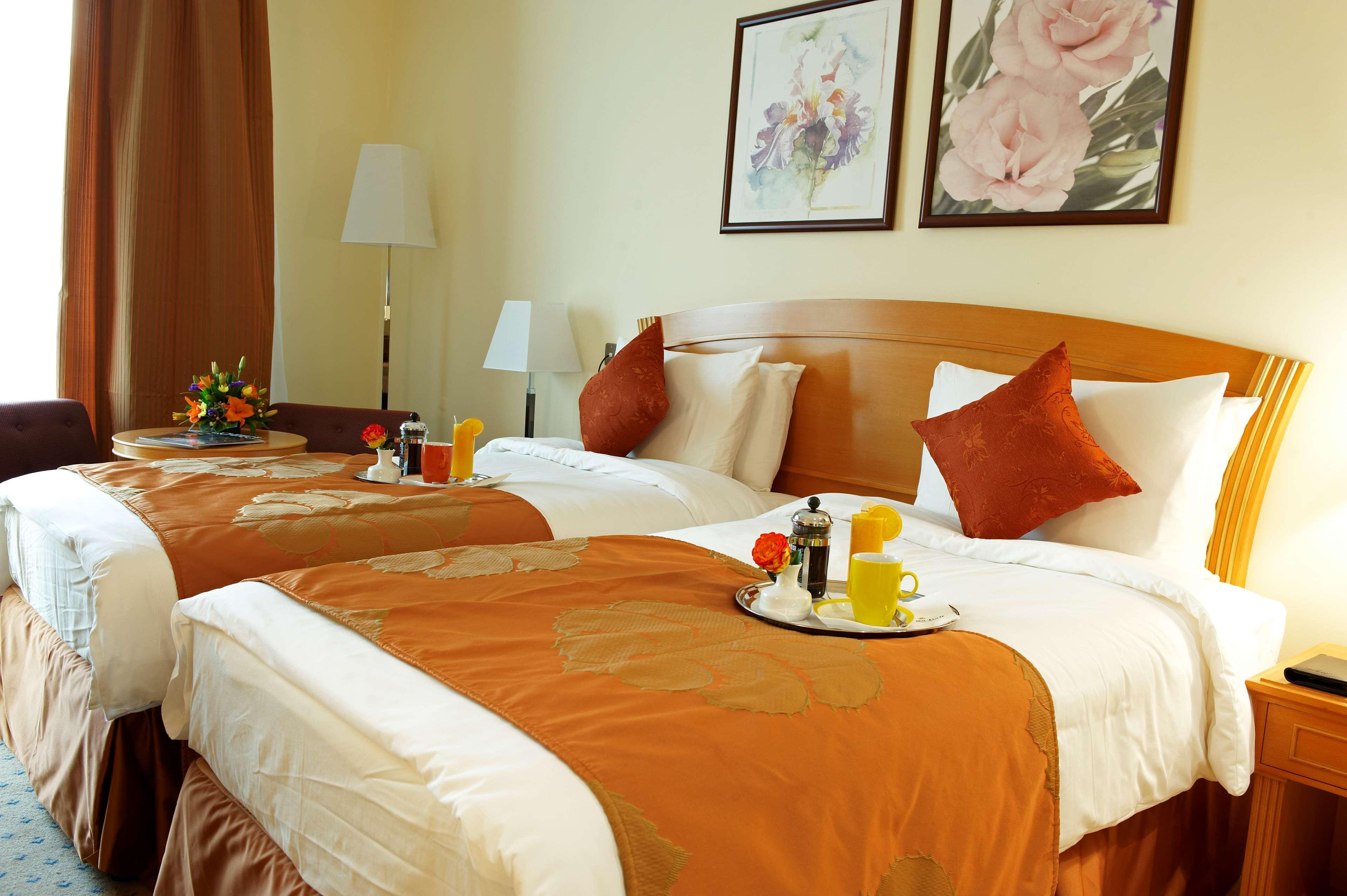 Golden Tulip Sharjah Aparthotel ภายนอก รูปภาพ