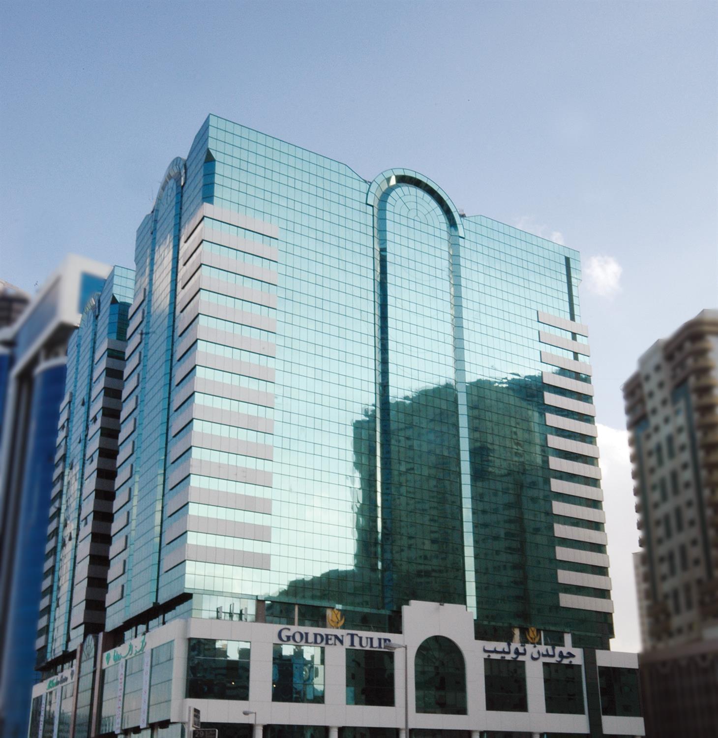 Golden Tulip Sharjah Aparthotel ภายนอก รูปภาพ