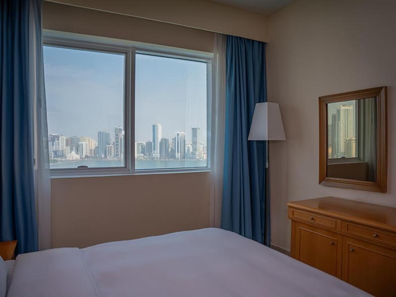 Golden Tulip Sharjah Aparthotel ภายนอก รูปภาพ