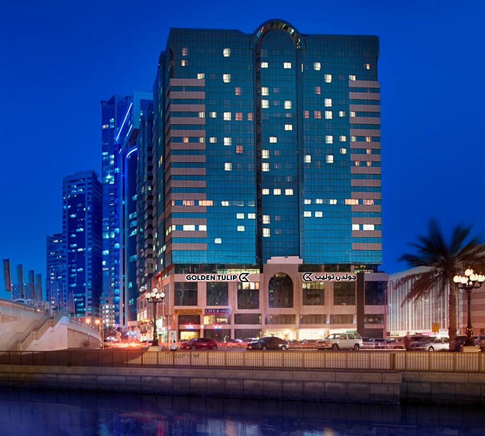 Golden Tulip Sharjah Aparthotel ภายนอก รูปภาพ